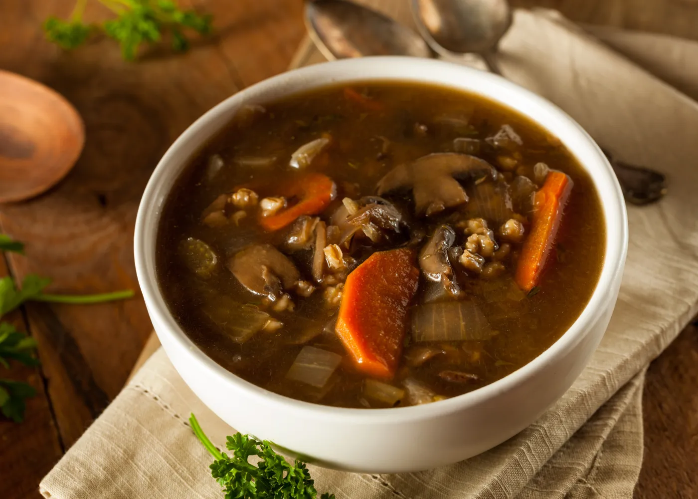 Cucina a casa Zuppa di perle con funghi: gustosa, sostanziosa, saporita