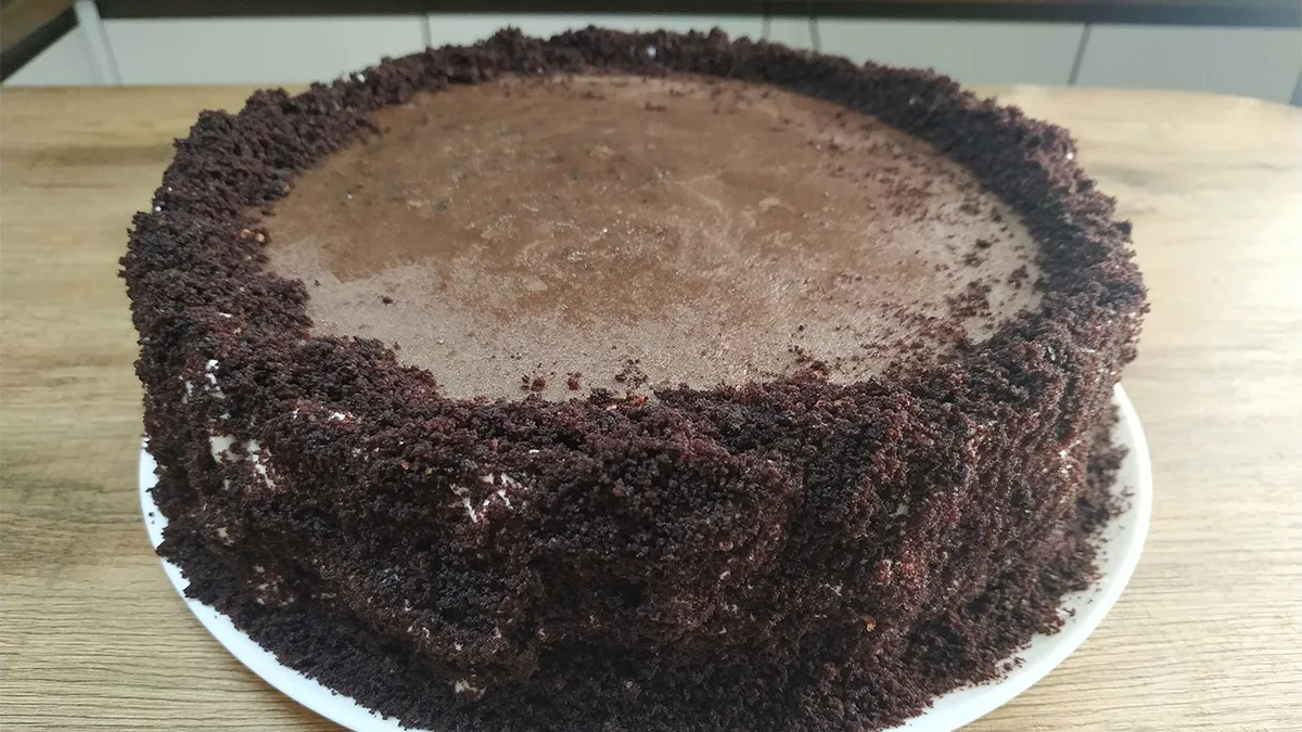 Deliziosa torta al cioccolato: la torta risulta soffice, morbida e umida (non necessita di ammollo, condivido la ricetta)