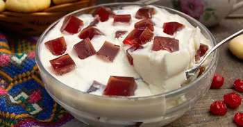 Gelatina di panna acida con ricotta