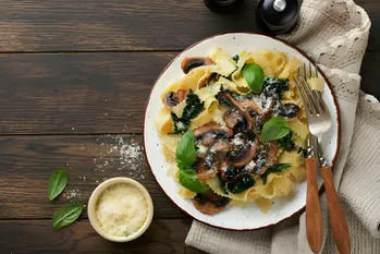 Le Fettuccine Alfredo classiche sono una pasta molto gustosa.