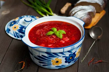 Vi insegnerò a fare il vero borscht estivo di Kuban!. Un nativo di Krasnodar ci ha svelato il segreto del borscht. Non ho mai cucinato così prima d'ora